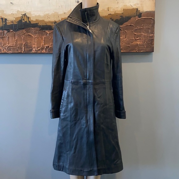 Jackets & Blazers - Beautiful and versatile leather trench coat - EUC